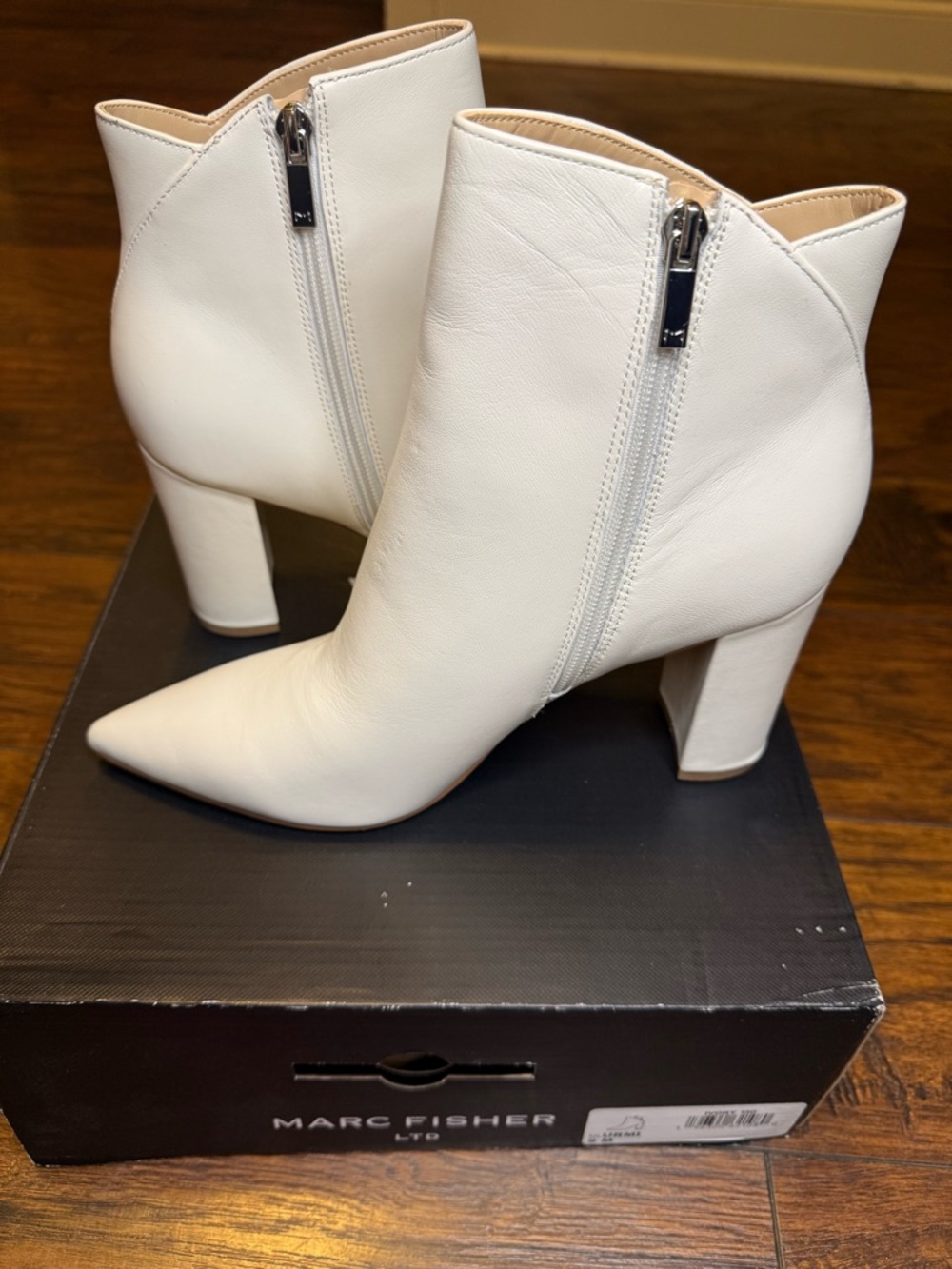 Marc Fisher LTD Urmi Ivory Leather Pointed Toe Block Heel Ankle Bootie NIB Sz 9